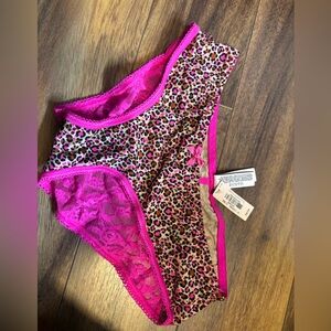 NWT xs Victoria secret panty.